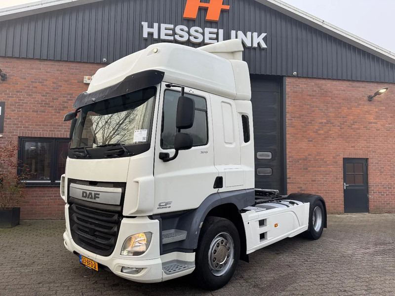 DAF CF 370 4X2 Space Cab Side skirts ACC NL Truck APK 09/2025 - Tracteur routier: photos 1 DAF CF 370 4X2 Space Cab Side skirts ACC NL Truck APK 09/2025 - Tracteur routier: photos 1