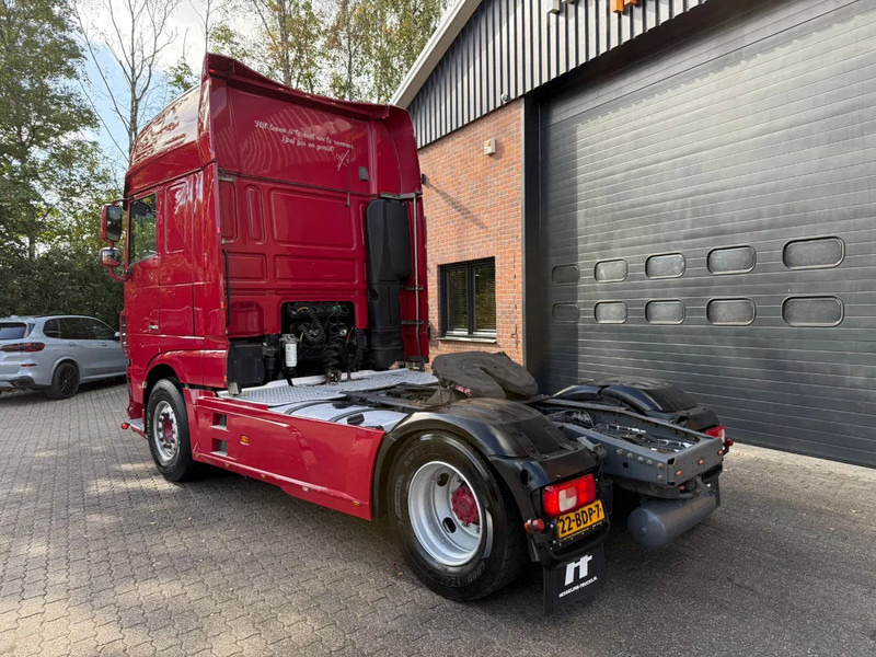 DAF XF 460 SSC Super Space Manual Hydraulic Special interior - Tracteur routier: photos 2 DAF XF 460 SSC Super Space Manual Hydraulic Special interior - Tracteur routier: photos 2