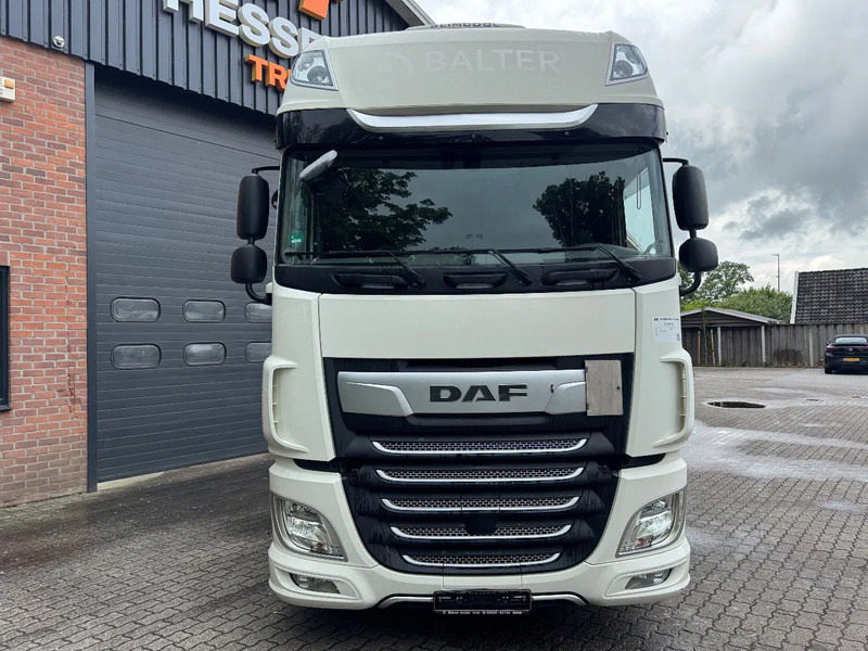 DAF XF 480 Mega SSC 2X tank Standklima Retarder 668.740KM - Tracteur routier: photos 4 DAF XF 480 Mega SSC 2X tank Standklima Retarder 668.740KM - Tracteur routier: photos 4