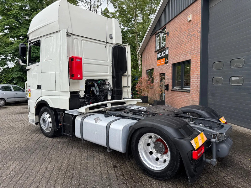 DAF XF 480 Mega SSC 2X tank Standklima Retarder 668.740KM - Tracteur routier: photos 3 DAF XF 480 Mega SSC 2X tank Standklima Retarder 668.740KM - Tracteur routier: photos 3