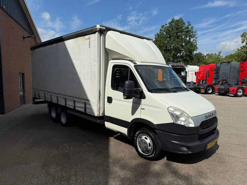 Iveco Daily 40C17 BE Combinatie Veldhuizen schuifzeil opbouw - Tracteur routier: photos 4 Iveco Daily 40C17 BE Combinatie Veldhuizen schuifzeil opbouw - Tracteur routier: photos 4