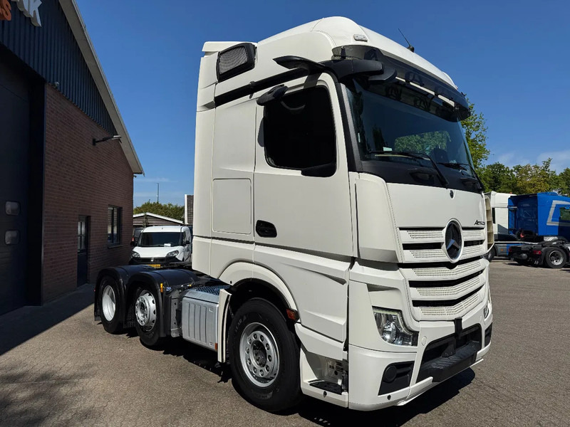 Mercedes-Benz Actros 2545 6X2 Bigspace Gestuurde voorloopas NL Truck 375.020KM - Tracteur routier: photos 2 Mercedes-Benz Actros 2545 6X2 Bigspace Gestuurde voorloopas NL Truck 375.020KM - Tracteur routier: photos 2
