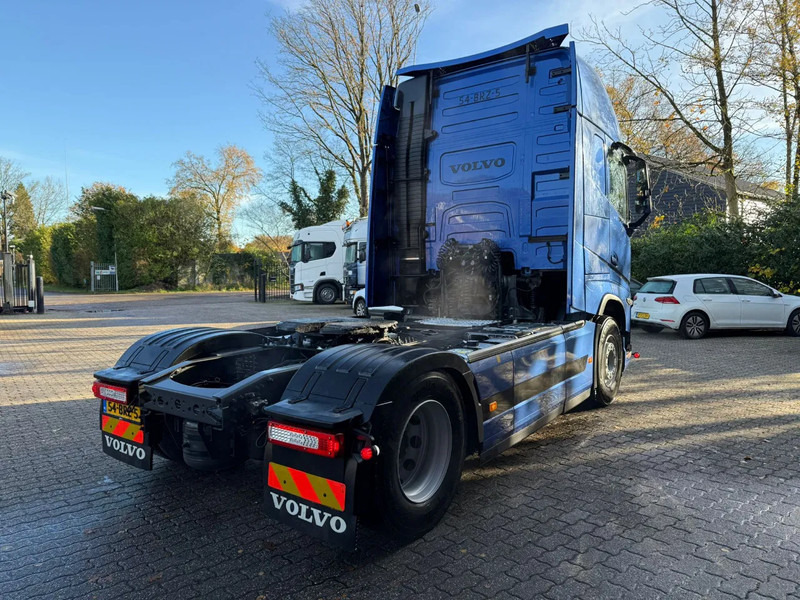 Volvo FH 460 Globetrotter XL 2x tank Standairco 405.369KM! NL Truck - APK 09-2026 - Tracteur routier: photos 3 Volvo FH 460 Globetrotter XL 2x tank Standairco 405.369KM! NL Truck - APK 09-2026 - Tracteur routier: photos 3