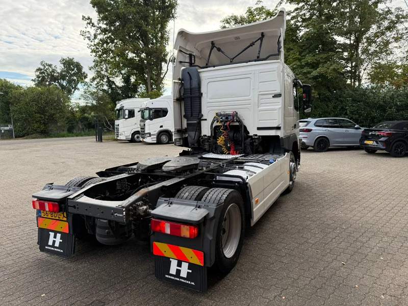 Volvo FM 330 Slaapcabine Side skirts NL Truck APK/TUV 05-2026 - Tracteur routier: photos 3 Volvo FM 330 Slaapcabine Side skirts NL Truck APK/TUV 05-2026 - Tracteur routier: photos 3