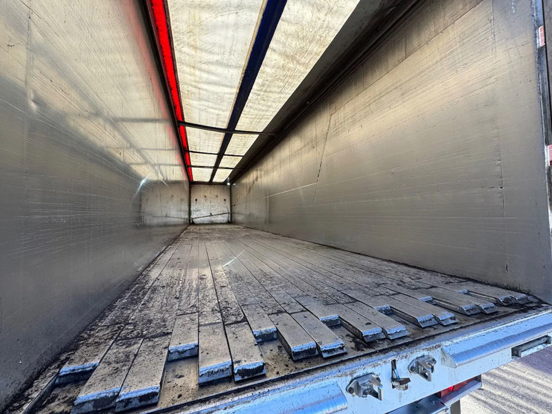 Kraker 90m3 Cargo Floor 10MM Stuuras Lenkachse Liftachse Nieuwe APK/TUV 04/2026 - Semi-remorque à fond mouvant: photos 4 Kraker 90m3 Cargo Floor 10MM Stuuras Lenkachse Liftachse Nieuwe APK/TUV 04/2026 - Semi-remorque à fond mouvant: photos 4