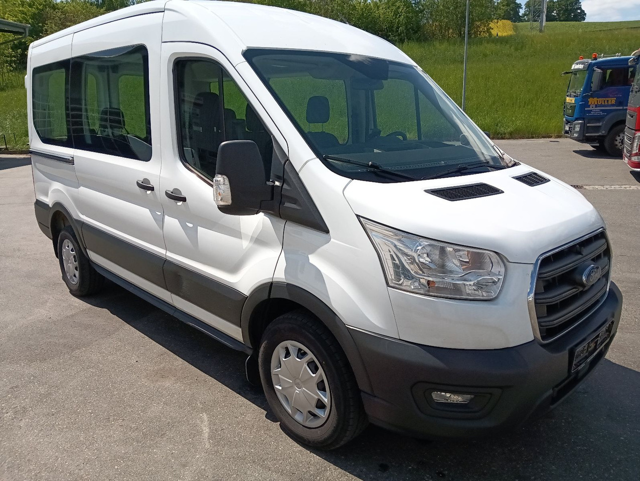 Ford Transit Kombi 350 L2 Trend 9-Sitzer 2xHeizung/Kl - Transport de personnes, Utilitaire double cabine: photos 1 Ford Transit Kombi 350 L2 Trend 9-Sitzer 2xHeizung/Kl - Transport de personnes, Utilitaire double cabine: photos 1