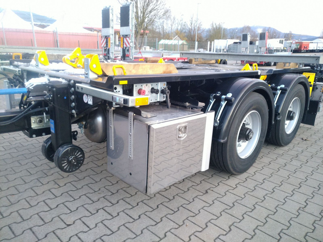 Hüffermann 2-ACHS-MINI-CARRIER MULTIFIX verzinkt NEU BPW Hüffermann 2-ACHS-MINI-CARRIER MULTIFIX verzinkt NEU BPW - Remorque ampliroll/ Multibenne: photos 1 Hüffermann 2-ACHS-MINI-CARRIER MULTIFIX verzinkt NEU BPW Hüffermann 2-ACHS-MINI-CARRIER MULTIFIX verzinkt NEU BPW - Remorque ampliroll/ Multibenne: photos 1