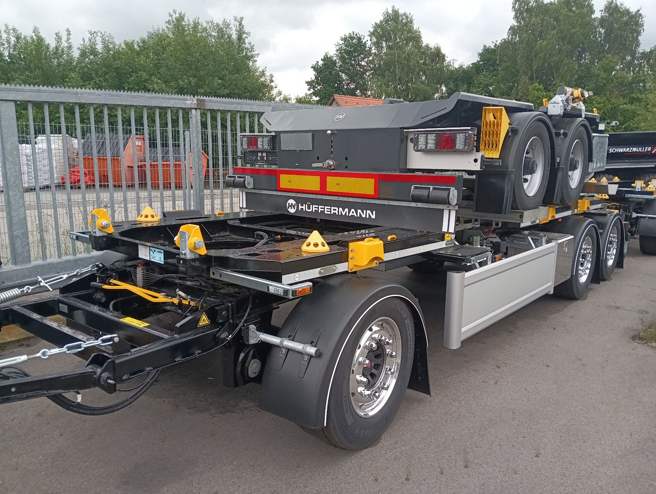 Hüffermann 3-A VARIO-CARRIER SAF NEU VERZINKT LiftAlufelgen - Remorque ampliroll/ Multibenne: photos 1 Hüffermann 3-A VARIO-CARRIER SAF NEU VERZINKT LiftAlufelgen - Remorque ampliroll/ Multibenne: photos 1