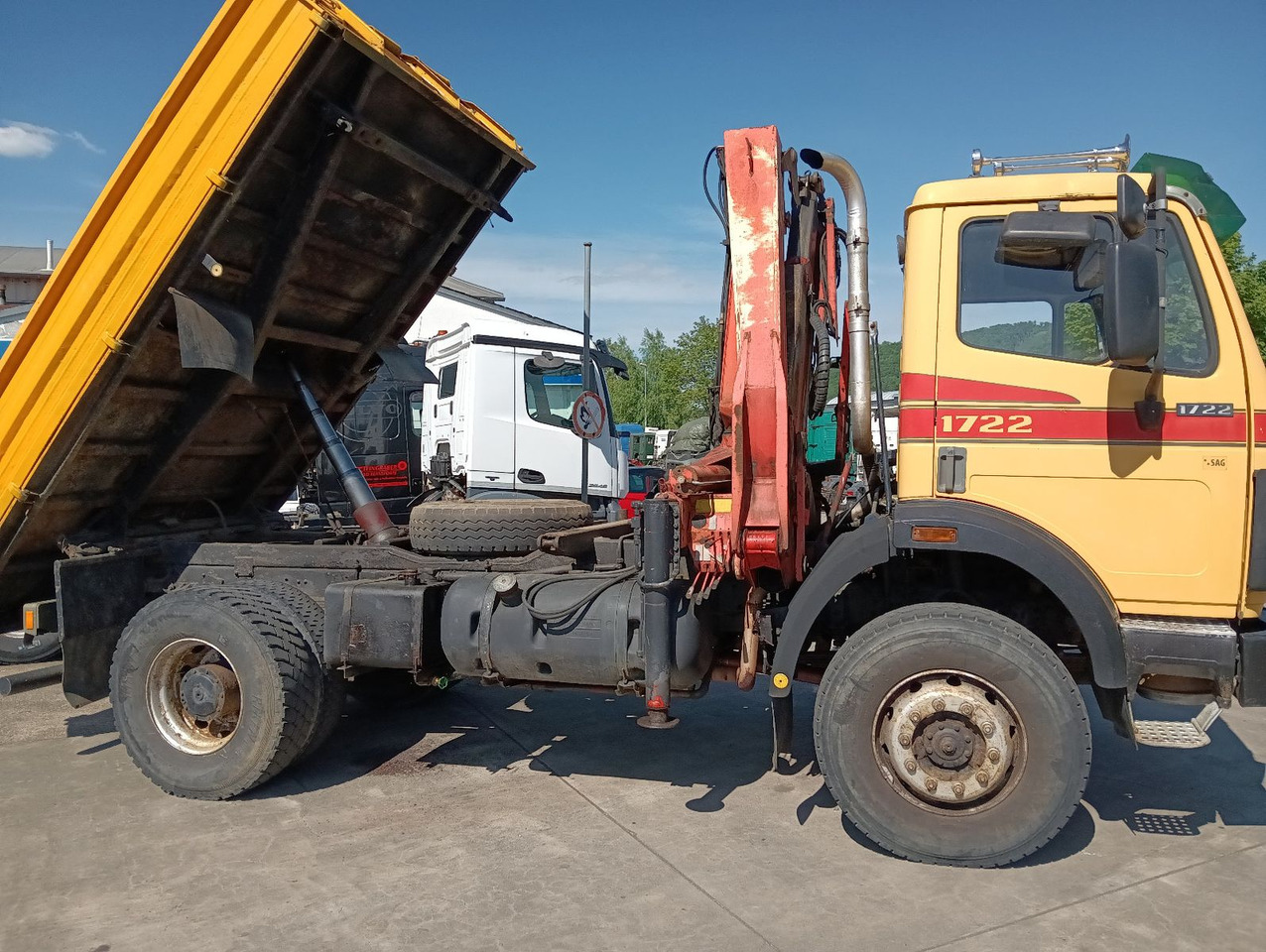 Mercedes-Benz SK 1722 AK 4x4 Blatt Schalter PalfingerPK10500A4 - Camion benne, Camion grue: photos 2 Mercedes-Benz SK 1722 AK 4x4 Blatt Schalter PalfingerPK10500A4 - Camion benne, Camion grue: photos 2