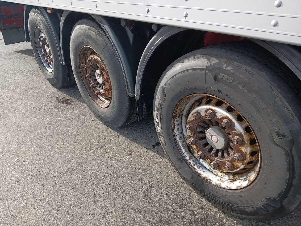 Semi-remorque à fond mouvant Reisch RSBS35/24LK 92m3WalkingFloor SAF Disc Boden Top: photos 22 Semi-remorque à fond mouvant Reisch RSBS35/24LK 92m3WalkingFloor SAF Disc Boden Top: photos 22