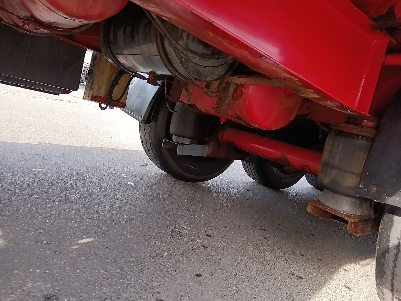 Semi-remorque à fond mouvant Reisch RSBS35/24LK 92m3WalkingFloor SAF Disc Boden Top: photos 25 Semi-remorque à fond mouvant Reisch RSBS35/24LK 92m3WalkingFloor SAF Disc Boden Top: photos 25