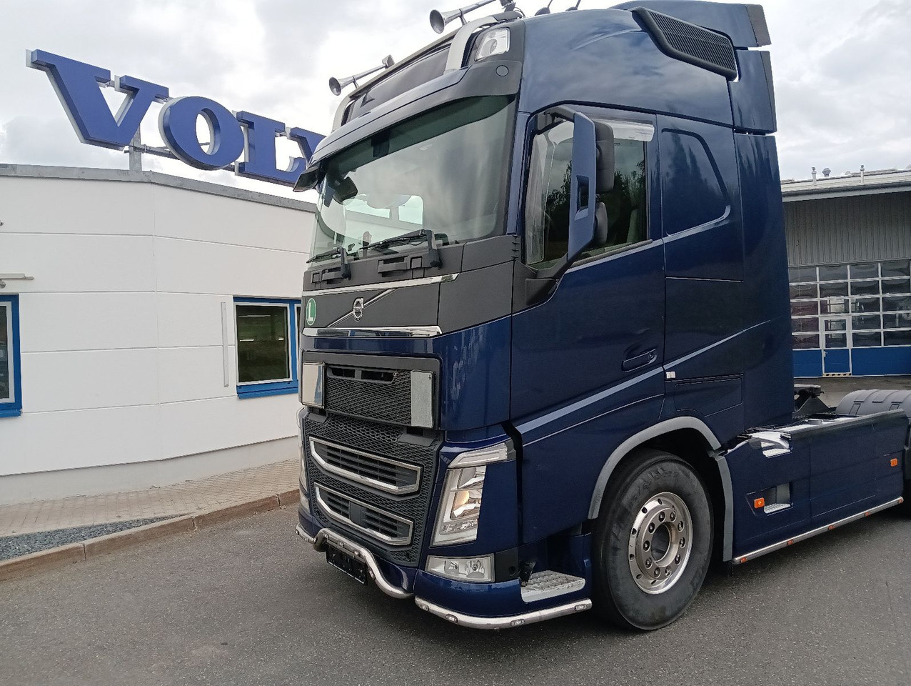 Volvo FH500 ADR Globe FullOptions ALCOA HydraulikLeder - Tracteur routier: photos 2 Volvo FH500 ADR Globe FullOptions ALCOA HydraulikLeder - Tracteur routier: photos 2