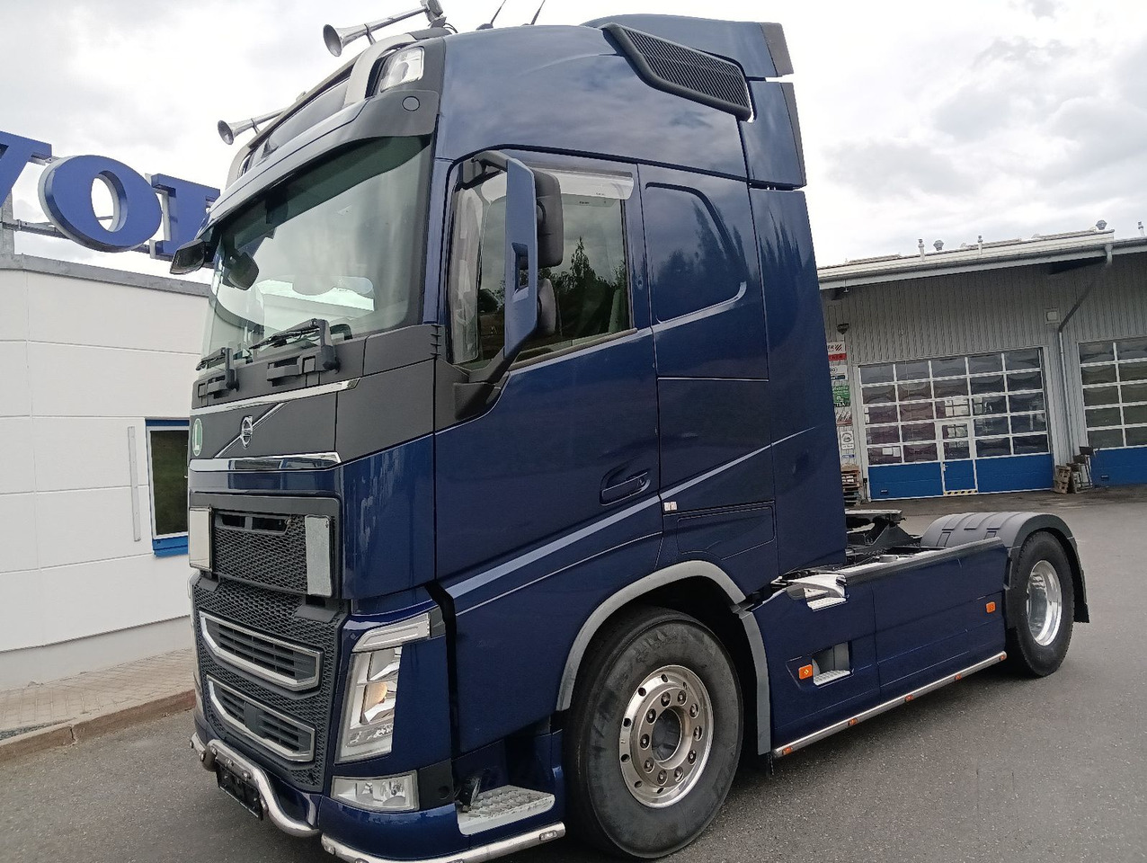Volvo FH500 ADR Globe FullOptions ALCOA HydraulikLeder - Tracteur routier: photos 1 Volvo FH500 ADR Globe FullOptions ALCOA HydraulikLeder - Tracteur routier: photos 1