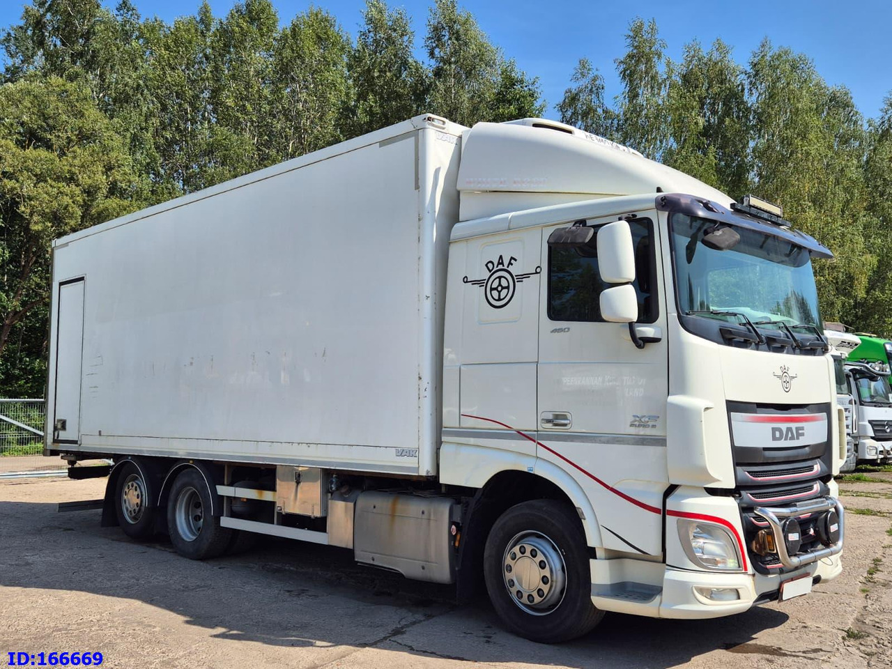 DAF XF 106.460 FAR 6X2 Euro6 - Camion frigorifique: photos 4 DAF XF 106.460 FAR 6X2 Euro6 - Camion frigorifique: photos 4