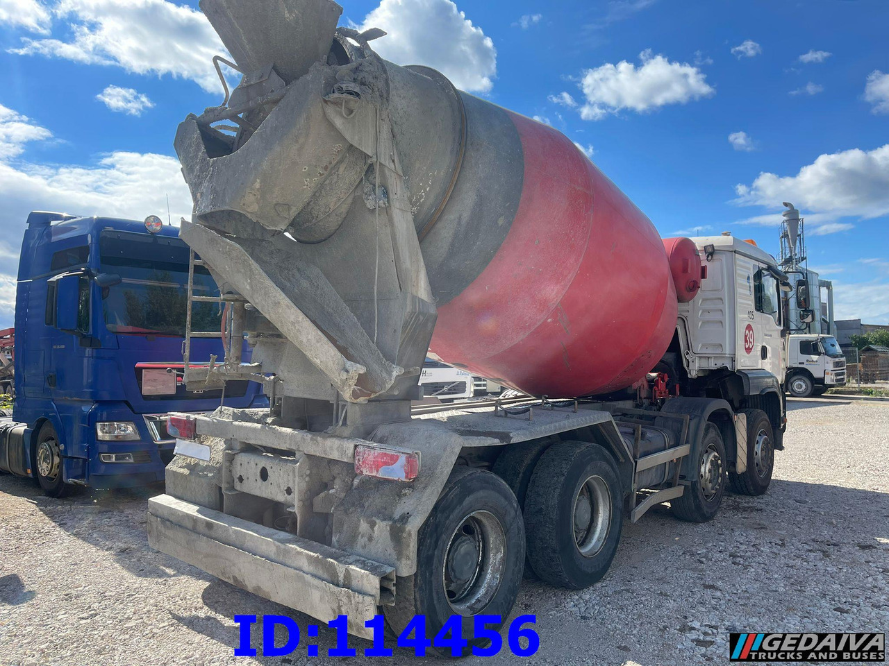 MAN TGA 35.480 8X4 8m3 Manual - Camion malaxeur: photos 4 MAN TGA 35.480 8X4 8m3 Manual - Camion malaxeur: photos 4