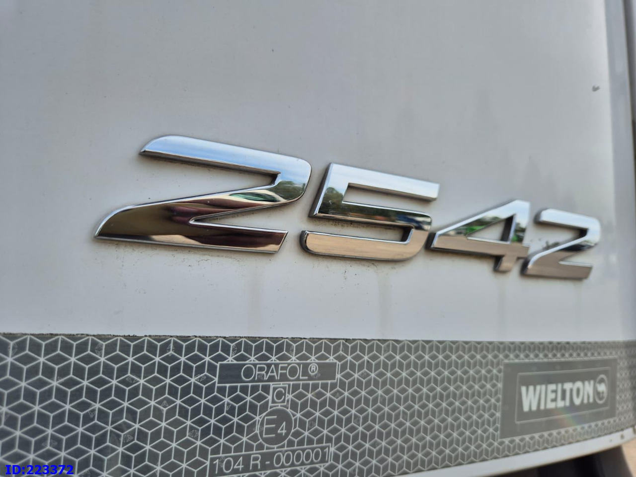 Camion à rideaux coulissants MERCEDES-BENZ Actros 2542 6x2 Euro6 + Wielton trailer: photos 19