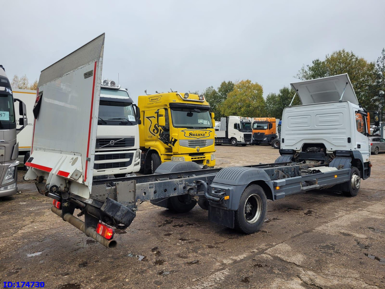 MERCEDES-BENZ Atego 1218 - Euro6 - Manual - Full Steel - Châssis cabine: photos 5 MERCEDES-BENZ Atego 1218 - Euro6 - Manual - Full Steel - Châssis cabine: photos 5