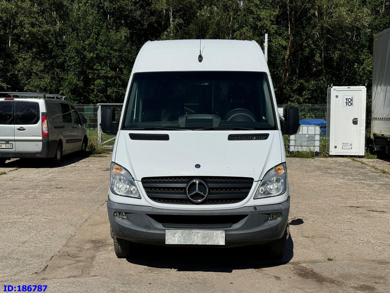 MERCEDES-BENZ Sprinter 516 - 17-seater - Euro5 - Autocar: photos 2 MERCEDES-BENZ Sprinter 516 - 17-seater - Euro5 - Autocar: photos 2
