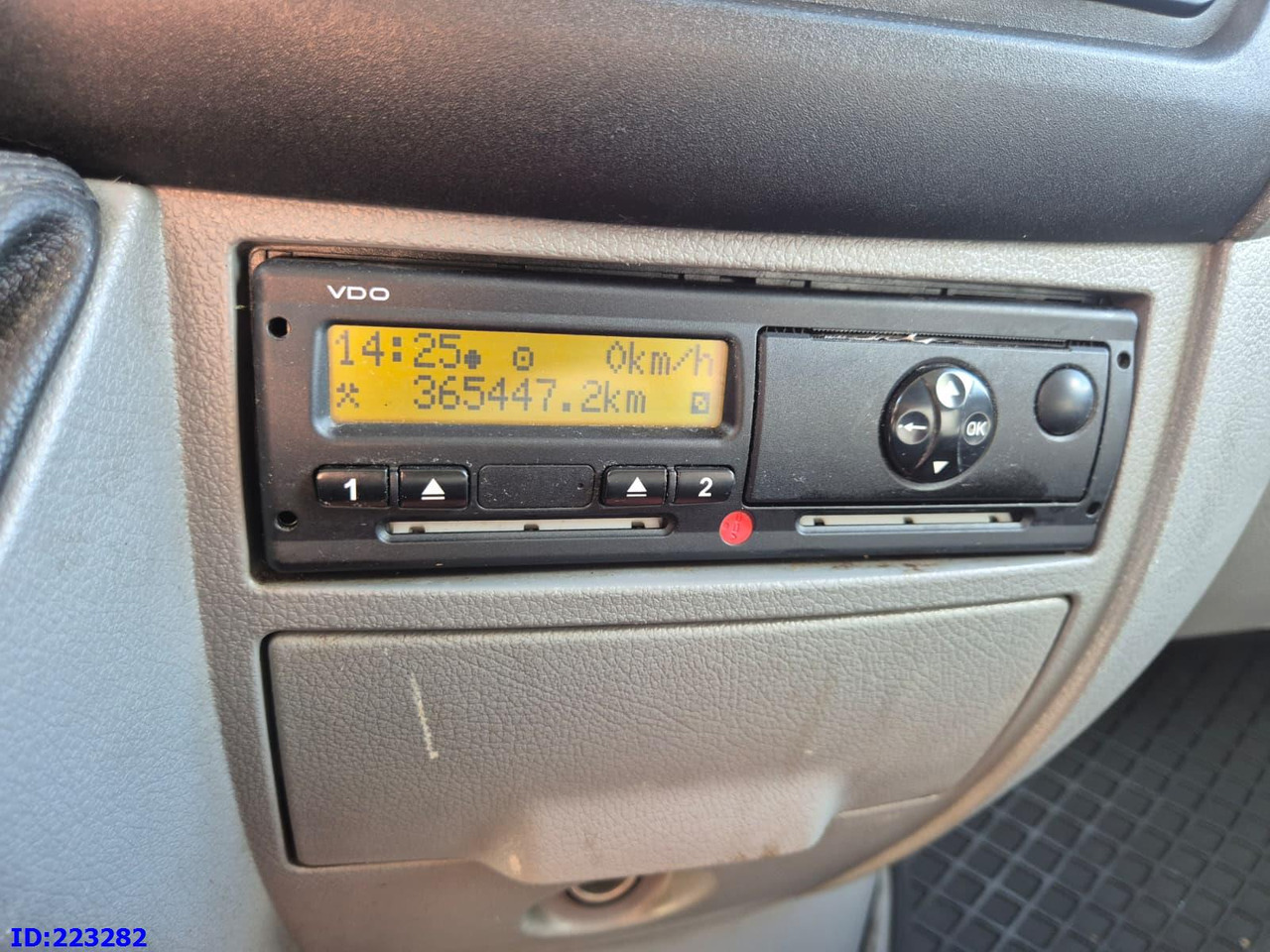 Fourgon grand volume MERCEDES-BENZ Sprinter 516 SUPER: photos 18 Fourgon grand volume MERCEDES-BENZ Sprinter 516 SUPER: photos 18