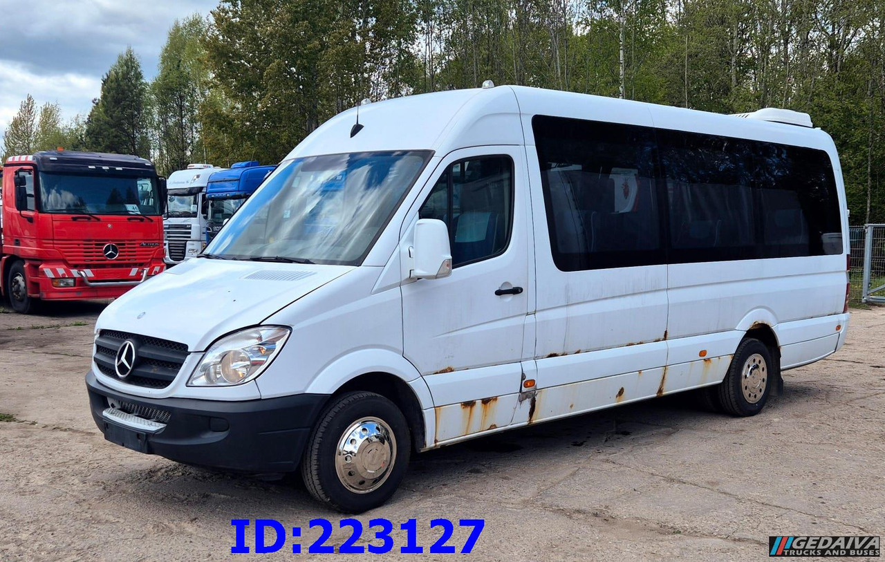MERCEDES-BENZ Sprinter 518 - VIP -19 Seater - Autocar: photos 3 MERCEDES-BENZ Sprinter 518 - VIP -19 Seater - Autocar: photos 3