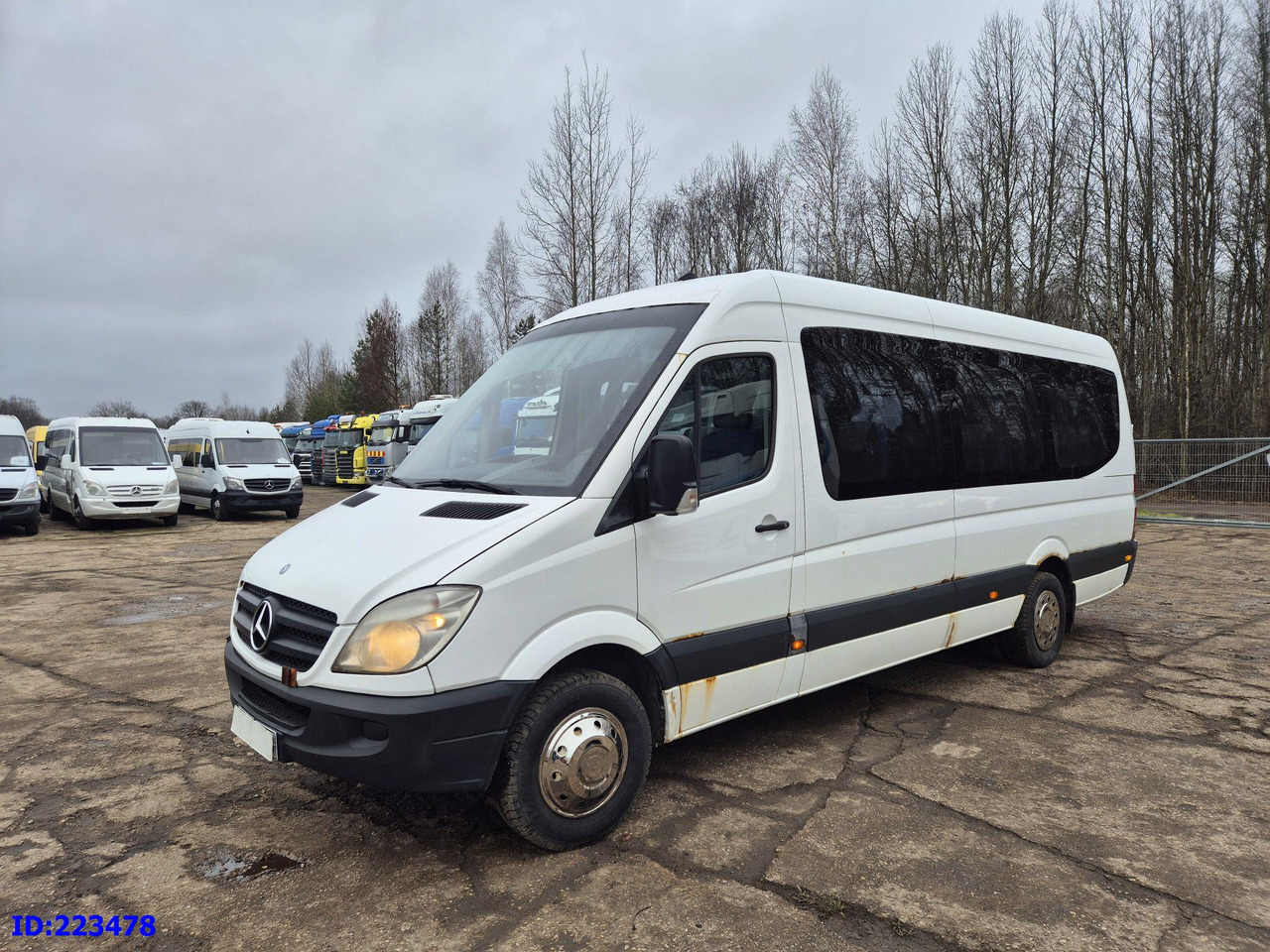 MERCEDES-BENZ Sprinter 518 - VIP - 20-seater - Autocar: photos 4 MERCEDES-BENZ Sprinter 518 - VIP - 20-seater - Autocar: photos 4