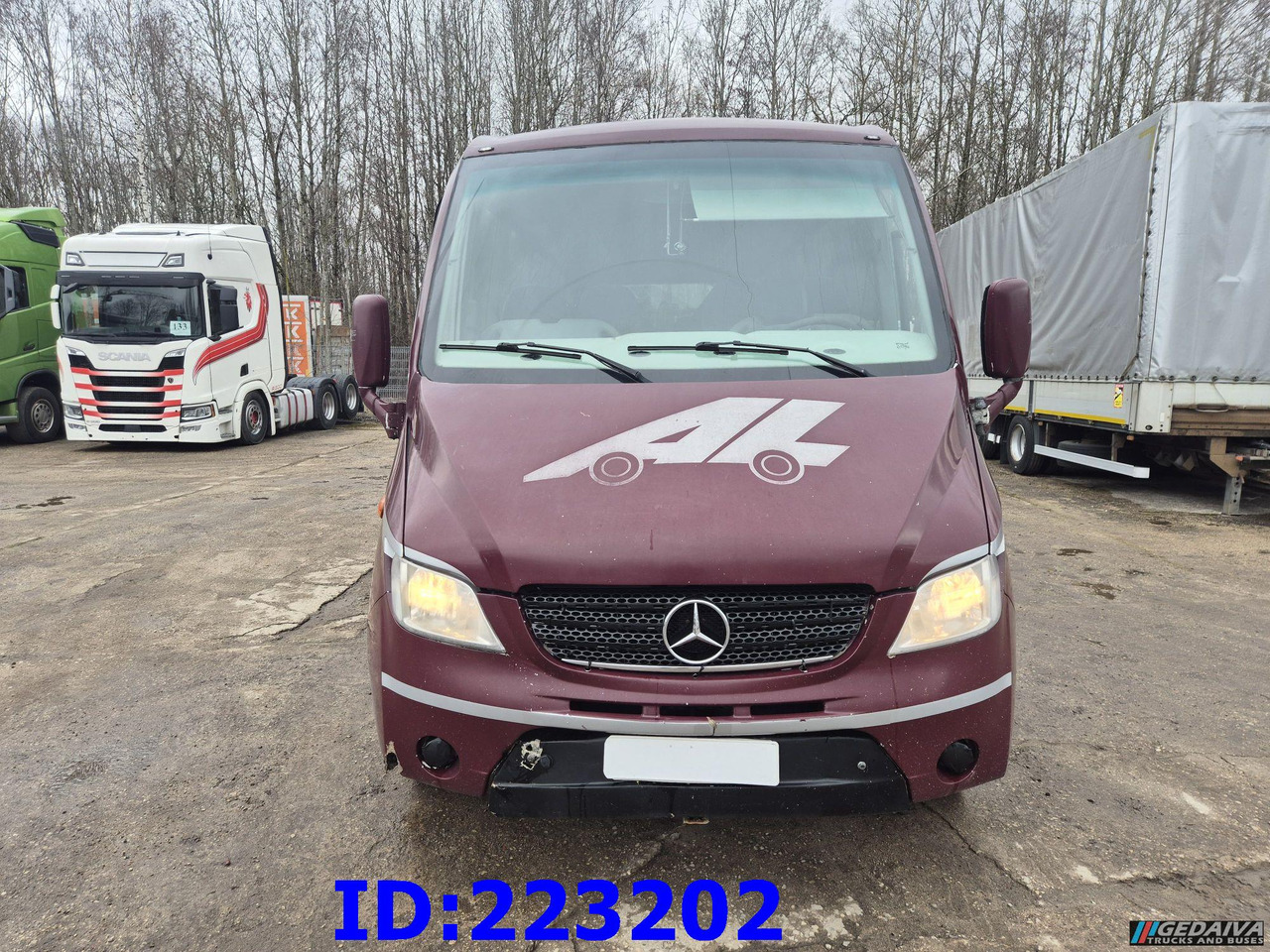 MERCEDES-BENZ Sunrider 818D Vario 33 - Seater - Autocar: photos 2 MERCEDES-BENZ Sunrider 818D Vario 33 - Seater - Autocar: photos 2