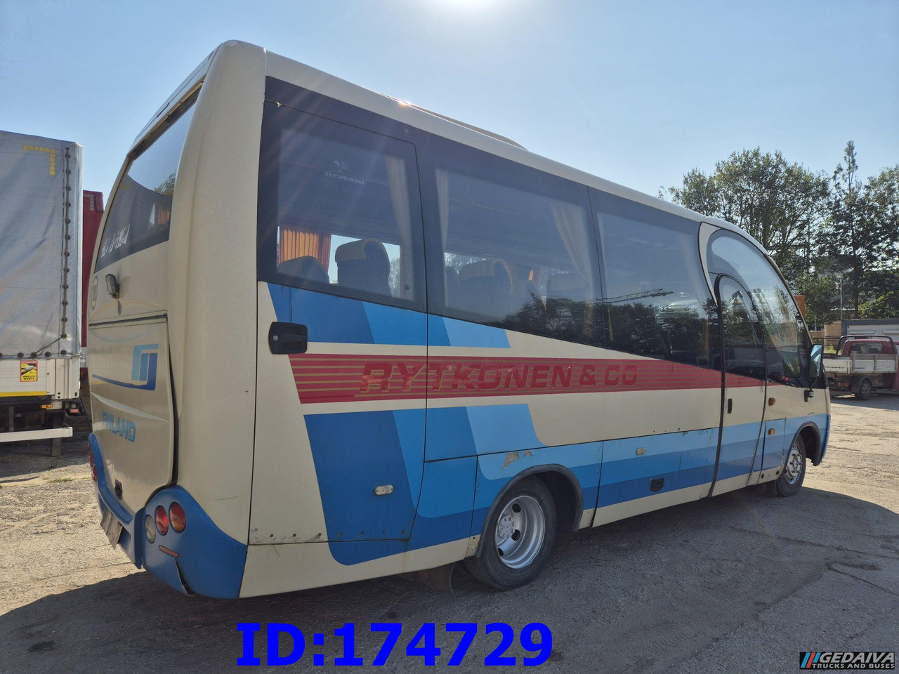 MERCEDES-BENZ Vario 815 26-Seater - Autocar: photos 5 MERCEDES-BENZ Vario 815 26-Seater - Autocar: photos 5