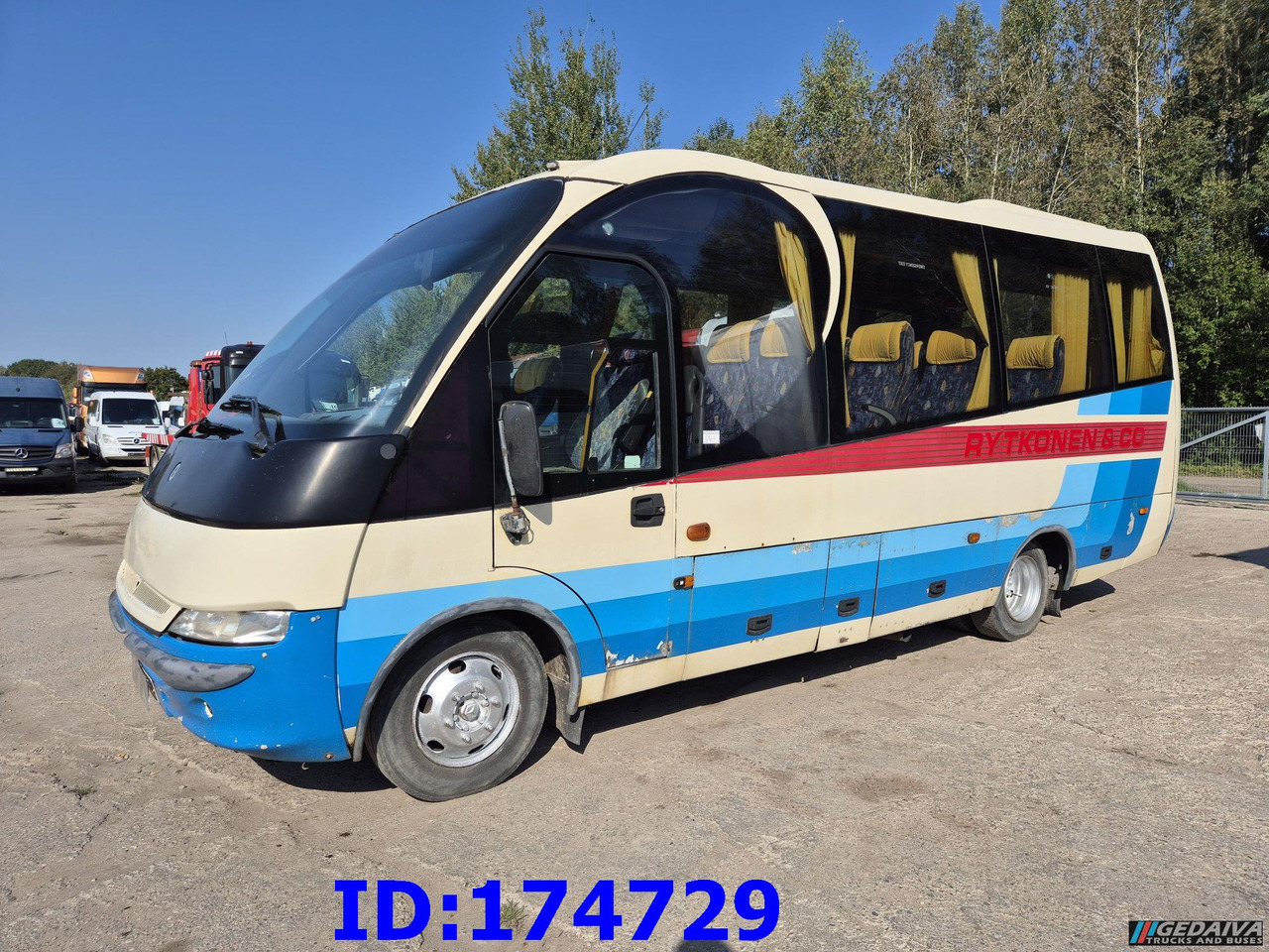 Autocar MERCEDES-BENZ Vario 815 26-Seater: photos 1