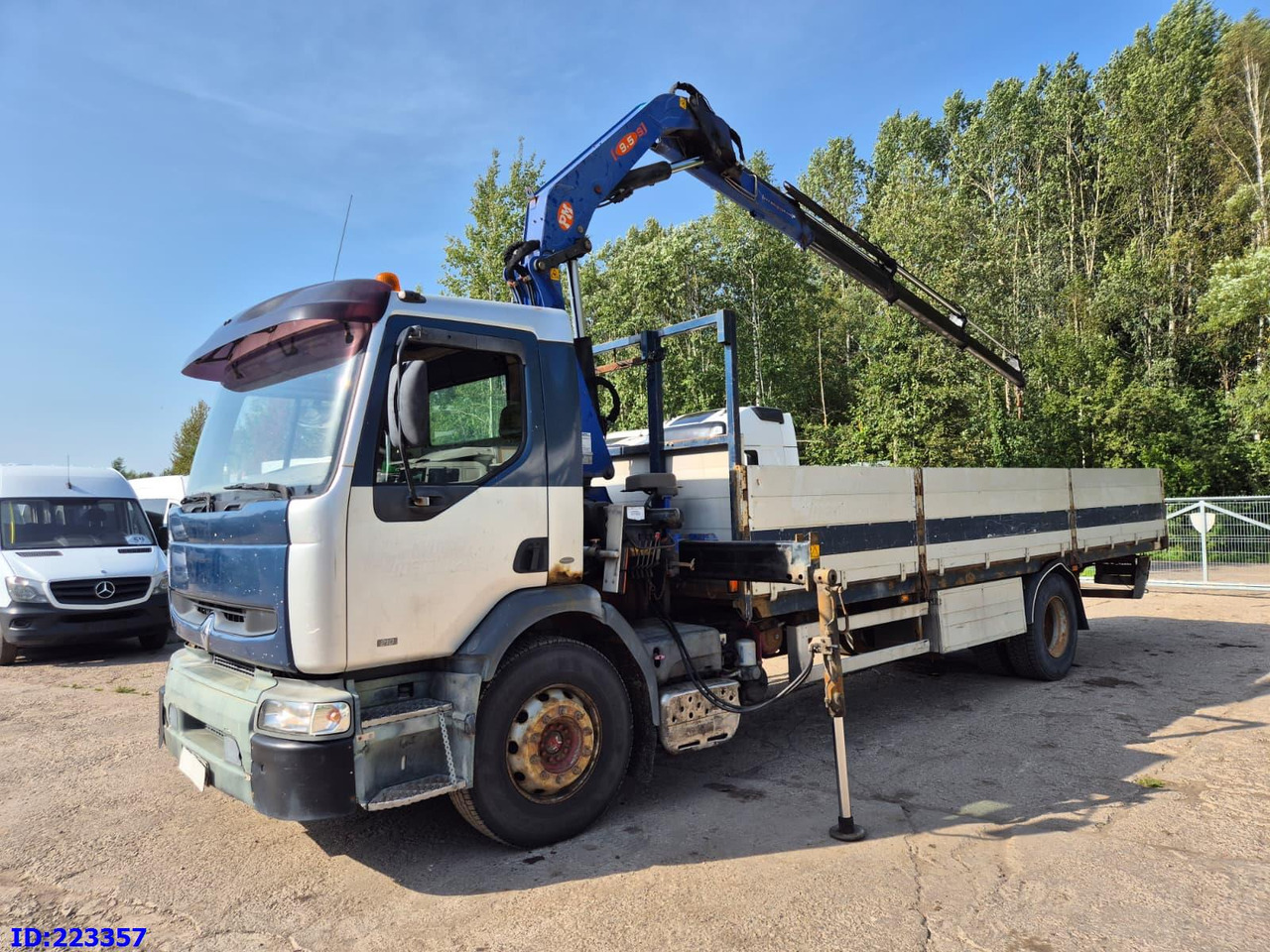 RENAULT Premium 210 4x2 Crane PM - Camion grumier: photos 1 RENAULT Premium 210 4x2 Crane PM - Camion grumier: photos 1