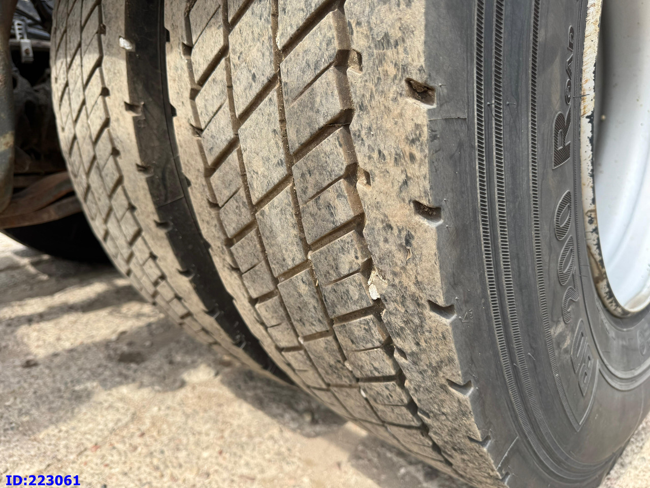 Châssis cabine SCANIA R480 6X2  3 Pedals: photos 7