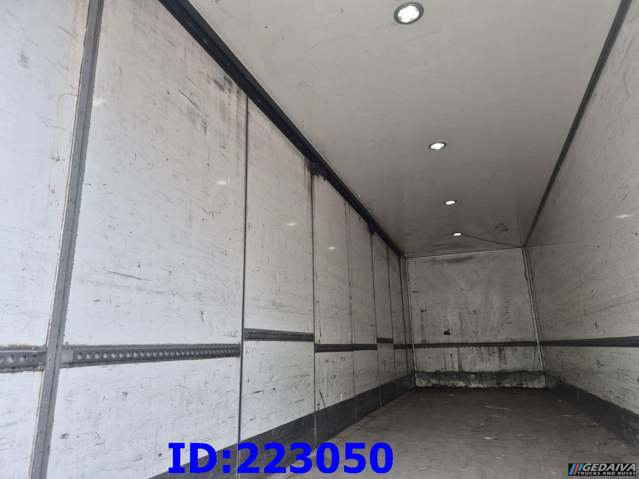 Camion isothermique VOLVO FH13 480HP 6x2 Manual 10 tyres: photos 7