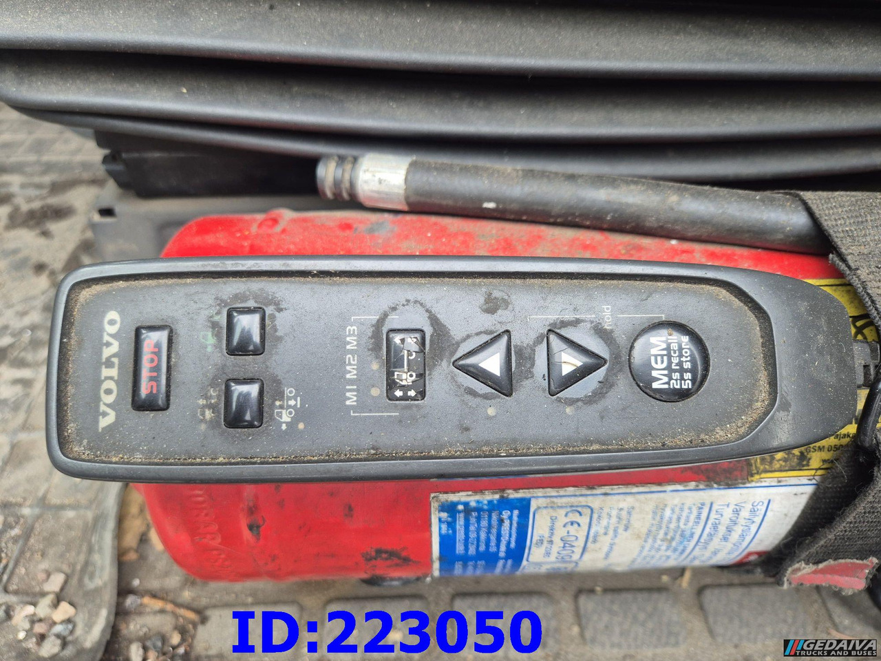Camion isothermique VOLVO FH13 480HP 6x2 Manual 10 tyres: photos 12