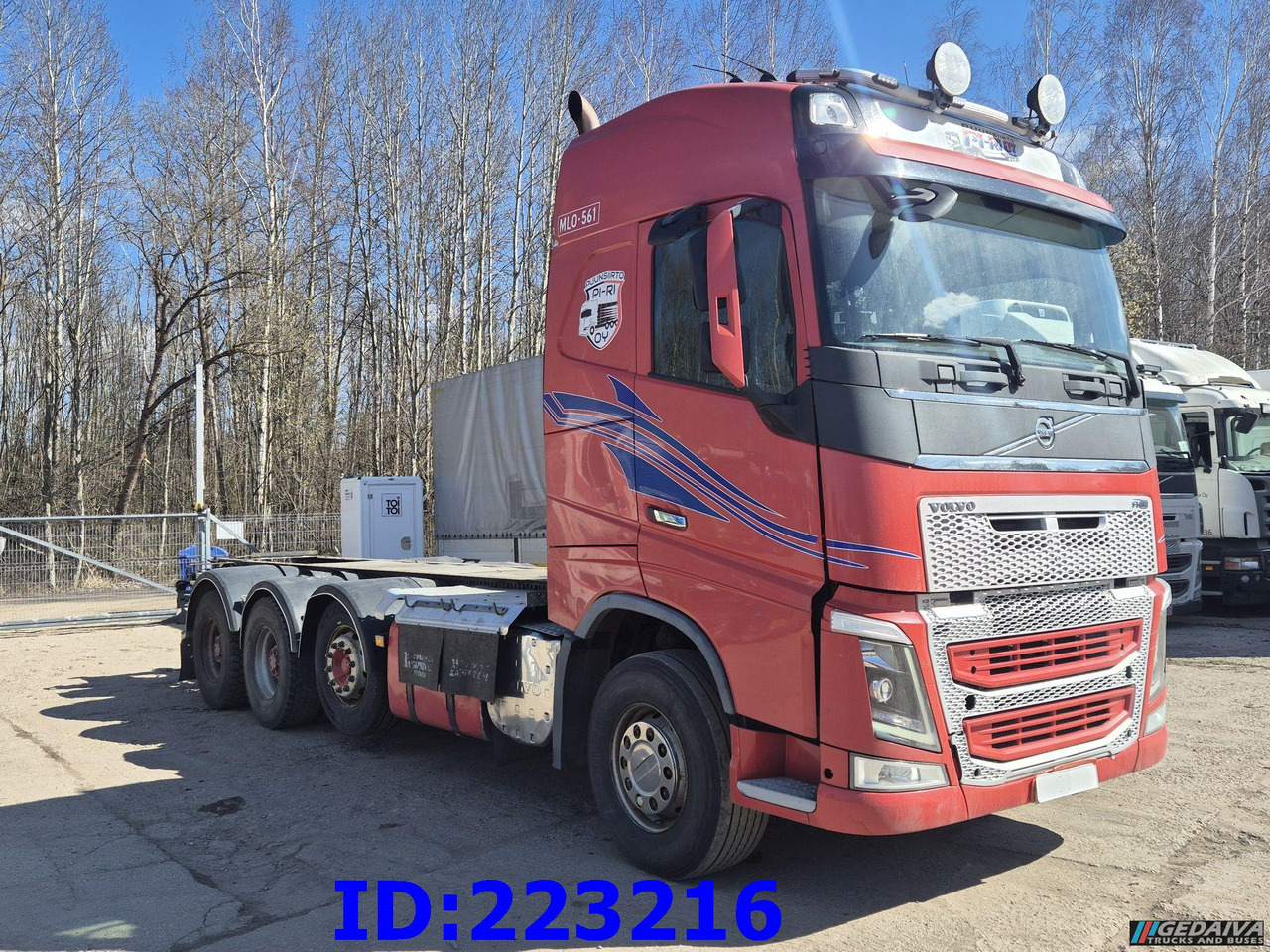 VOLVO FH16 700HP 8X4 Big axle - Châssis cabine: photos 4 VOLVO FH16 700HP 8X4 Big axle - Châssis cabine: photos 4