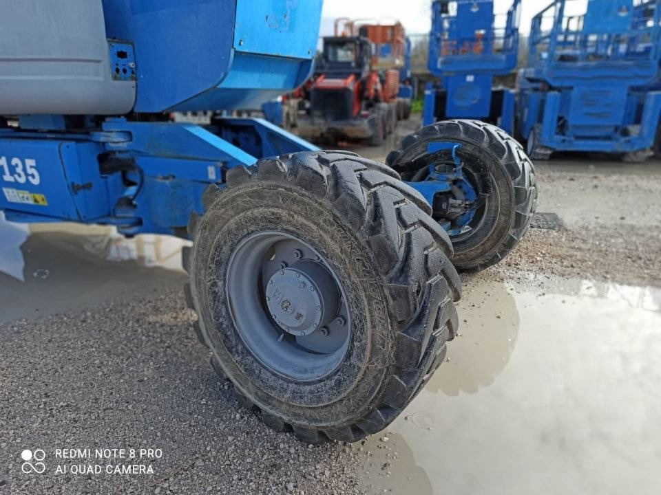 Genie Z 135/70 - Nacelle articulée: photos 5 Genie Z 135/70 - Nacelle articulée: photos 5