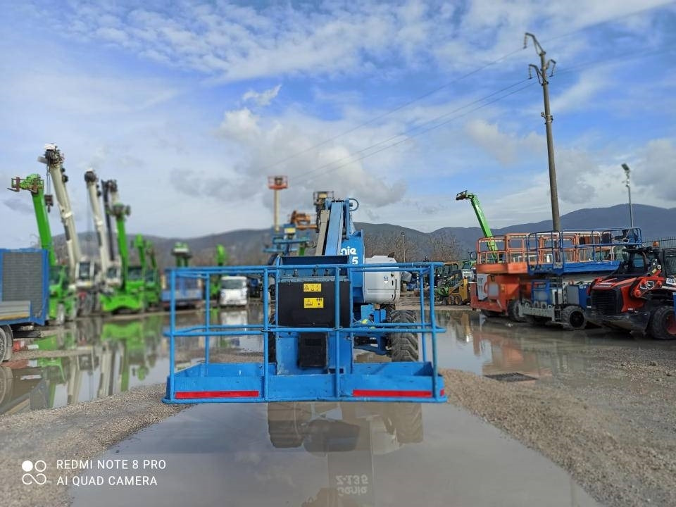 Genie Z 135/70 - Nacelle articulée: photos 3 Genie Z 135/70 - Nacelle articulée: photos 3