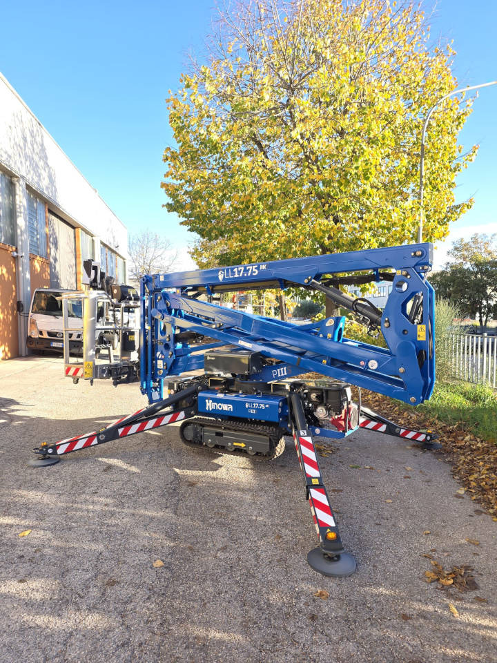 Nacelle araignée HINOWA Light Lift 17.75 III S: photos 8 Nacelle araignée HINOWA Light Lift 17.75 III S: photos 8