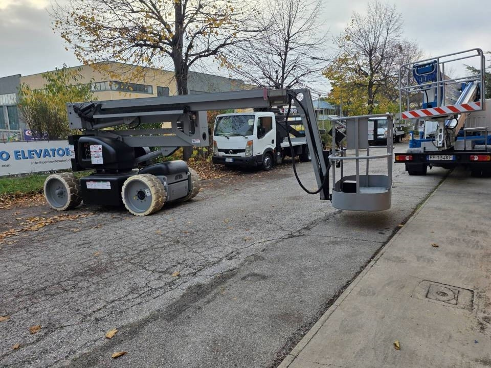 Niftylift HR 15 HDE - Nacelle articulée: photos 5 Niftylift HR 15 HDE - Nacelle articulée: photos 5