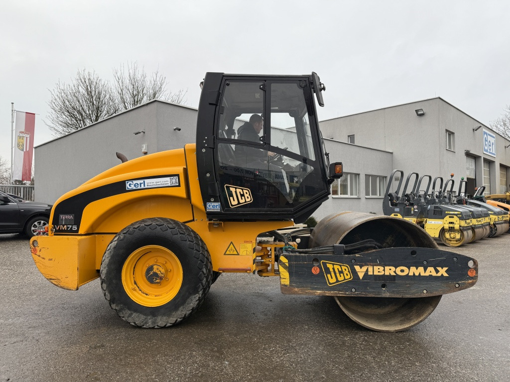 JCB Vibromax VM 75 D (111781) - Compacteur à pieds de mouton/ Monocylindre: photos 4 JCB Vibromax VM 75 D (111781) - Compacteur à pieds de mouton/ Monocylindre: photos 4