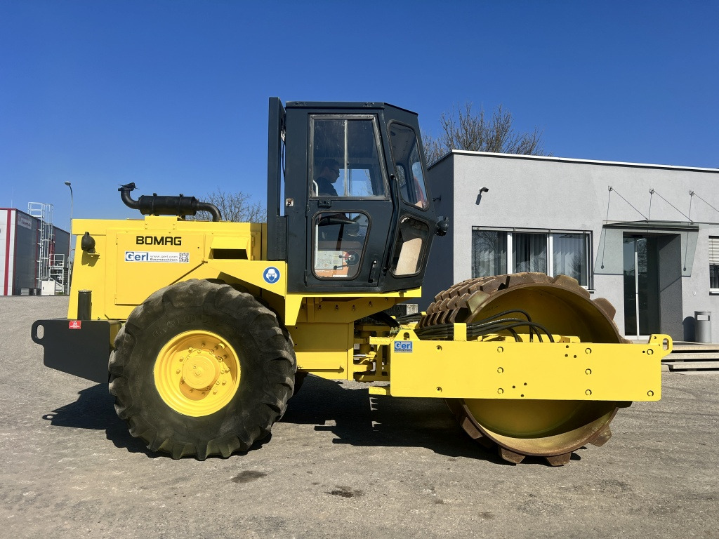 JCB Vibromax W 1402 PD (111495) - Compacteur à pieds de mouton/ Monocylindre: photos 5 JCB Vibromax W 1402 PD (111495) - Compacteur à pieds de mouton/ Monocylindre: photos 5
