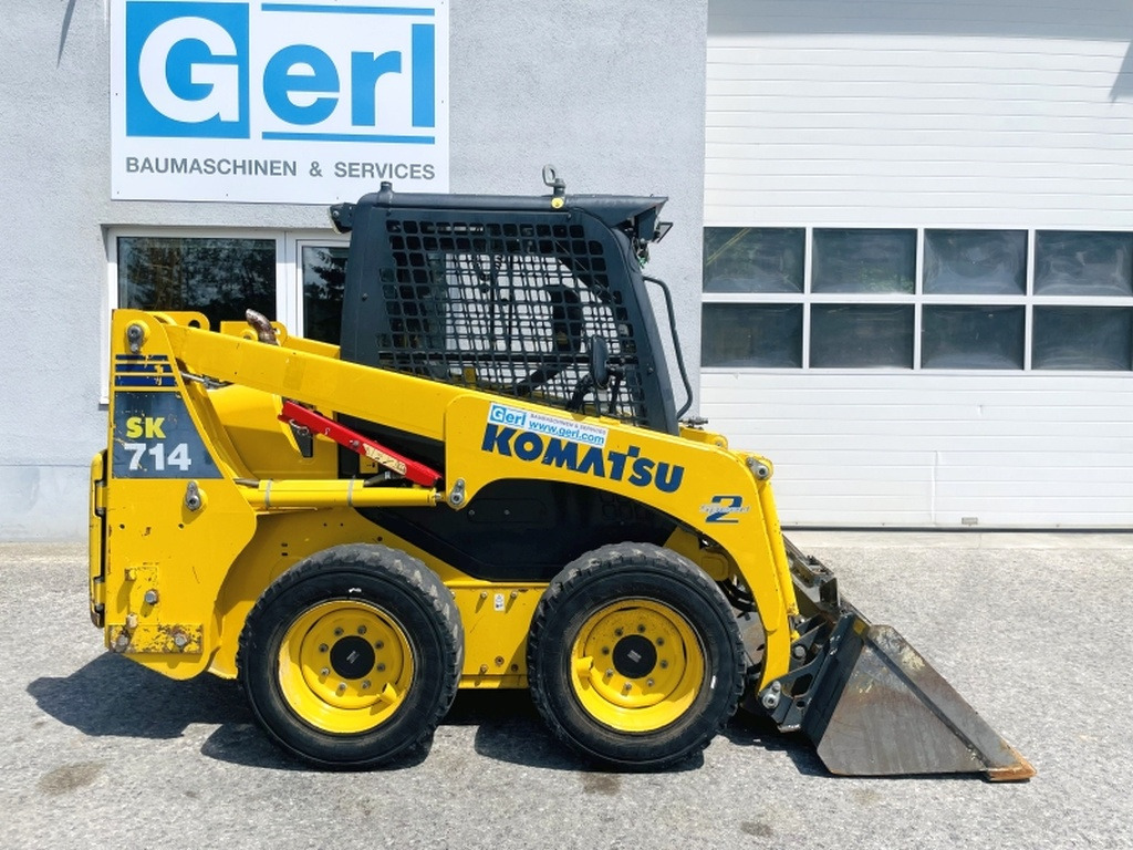Komatsu SK714 (4012) - Mini chargeuse: photos 2 Komatsu SK714 (4012) - Mini chargeuse: photos 2