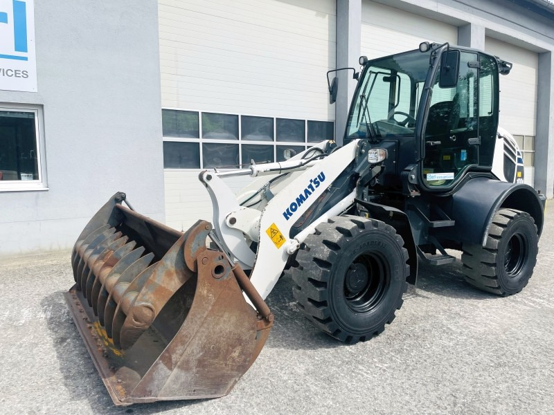 Komatsu WA100M-7 (3823) - Chargeuse sur pneus: photos 3 Komatsu WA100M-7 (3823) - Chargeuse sur pneus: photos 3