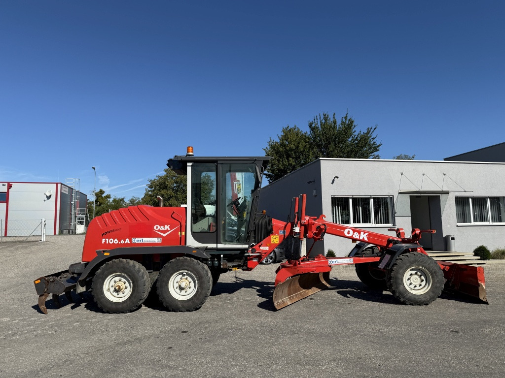 O&K – New Holland F 106.6 A (111700) - Niveleuse: photos 5 O&K – New Holland F 106.6 A (111700) - Niveleuse: photos 5