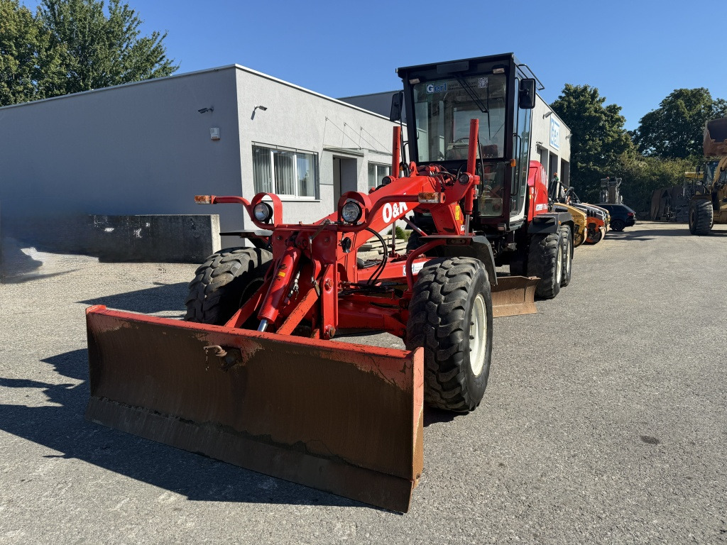 O&K – New Holland F 106.6 A (111700) - Niveleuse: photos 3 O&K – New Holland F 106.6 A (111700) - Niveleuse: photos 3