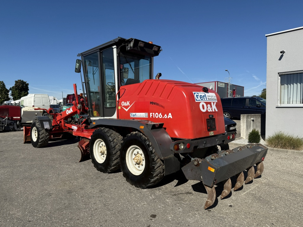 O&K – New Holland F 106.6 A (111700) - Niveleuse: photos 4 O&K – New Holland F 106.6 A (111700) - Niveleuse: photos 4
