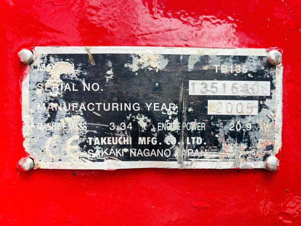 Takeuchi TB135 (4056) - Mini pelle: photos 3 Takeuchi TB135 (4056) - Mini pelle: photos 3