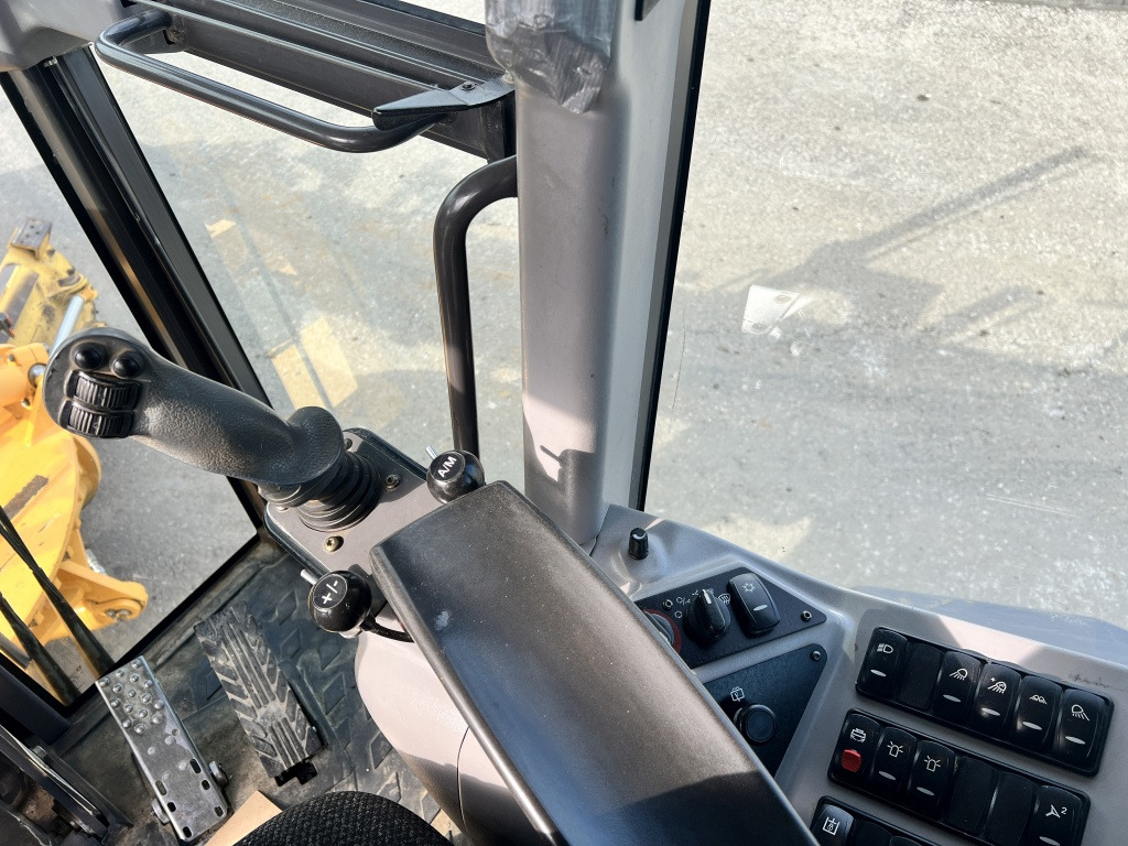 Niveleuse Volvo G 930 B (111500): photos 12