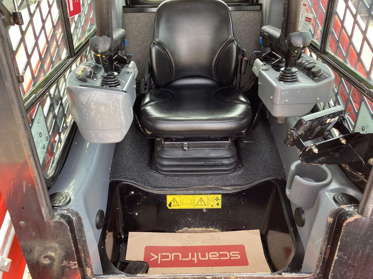 Manitou 1750RT NXT3 - Mini chargeuse: photos 3 Manitou 1750RT NXT3 - Mini chargeuse: photos 3