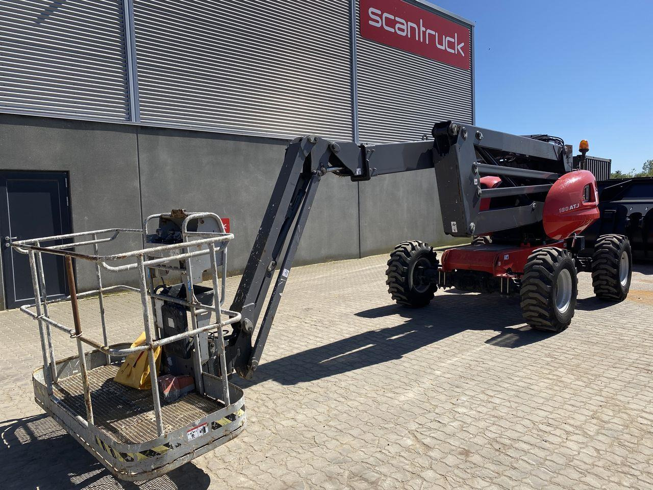Manitou 180ATJ 2 RC - Nacelle articulée: photos 1 Manitou 180ATJ 2 RC - Nacelle articulée: photos 1