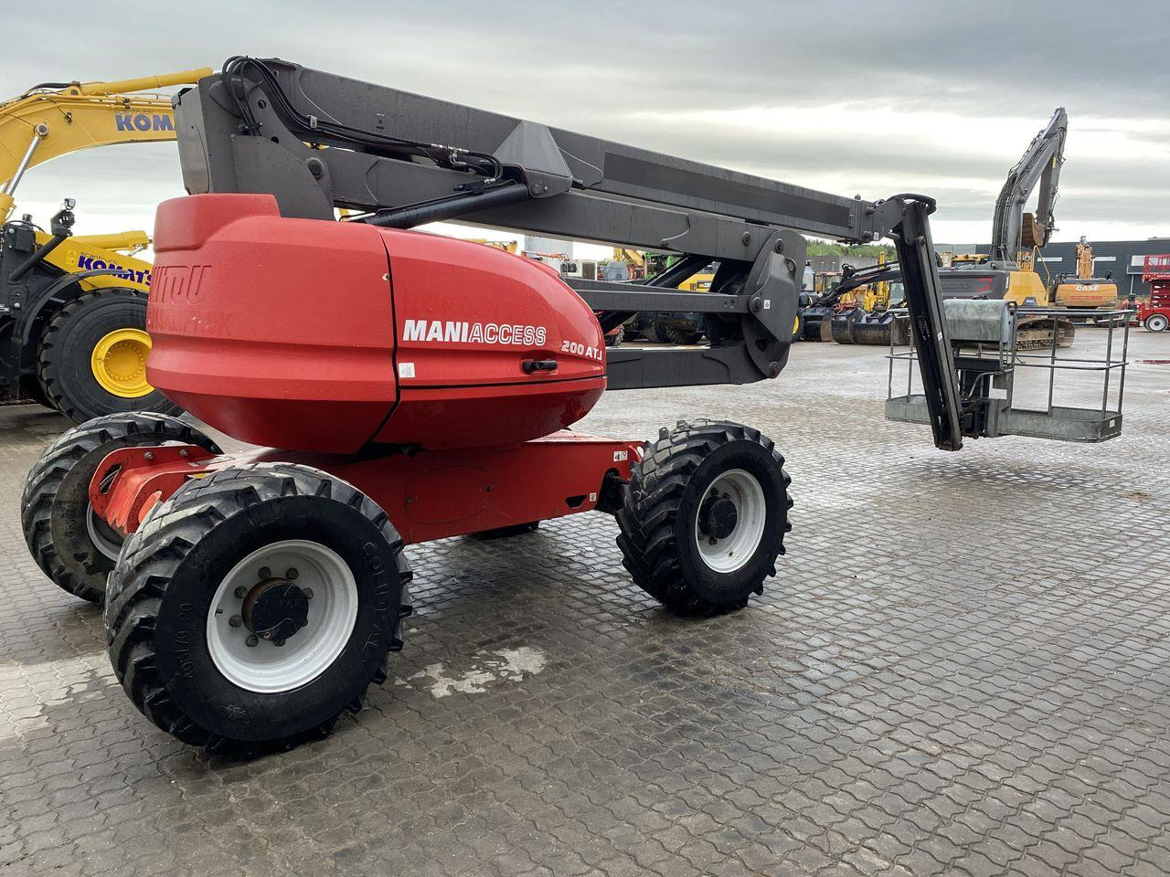 Manitou 200ATJ RC - Nacelle articulée: photos 4 Manitou 200ATJ RC - Nacelle articulée: photos 4