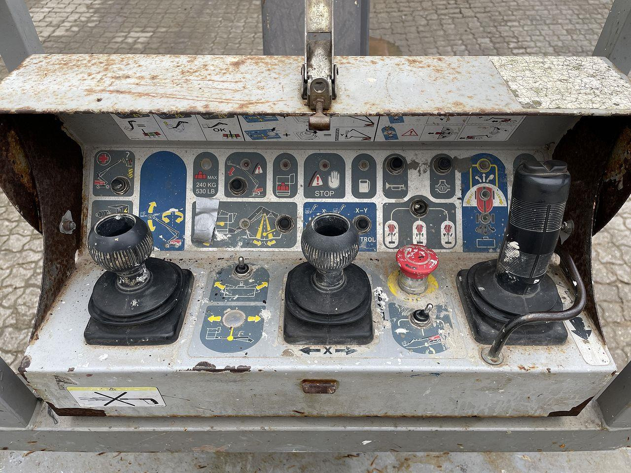 Manitou 260TJ - Nacelle télescopique: photos 3 Manitou 260TJ - Nacelle télescopique: photos 3